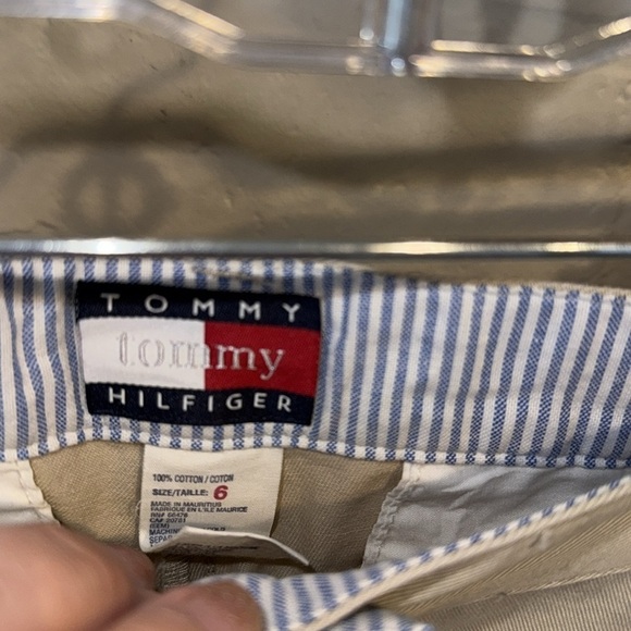Tommy Hilfiger shorts Khaki women’s sz 6 cotton 100% New pleated
Longer inseam - Picture 3 of 6